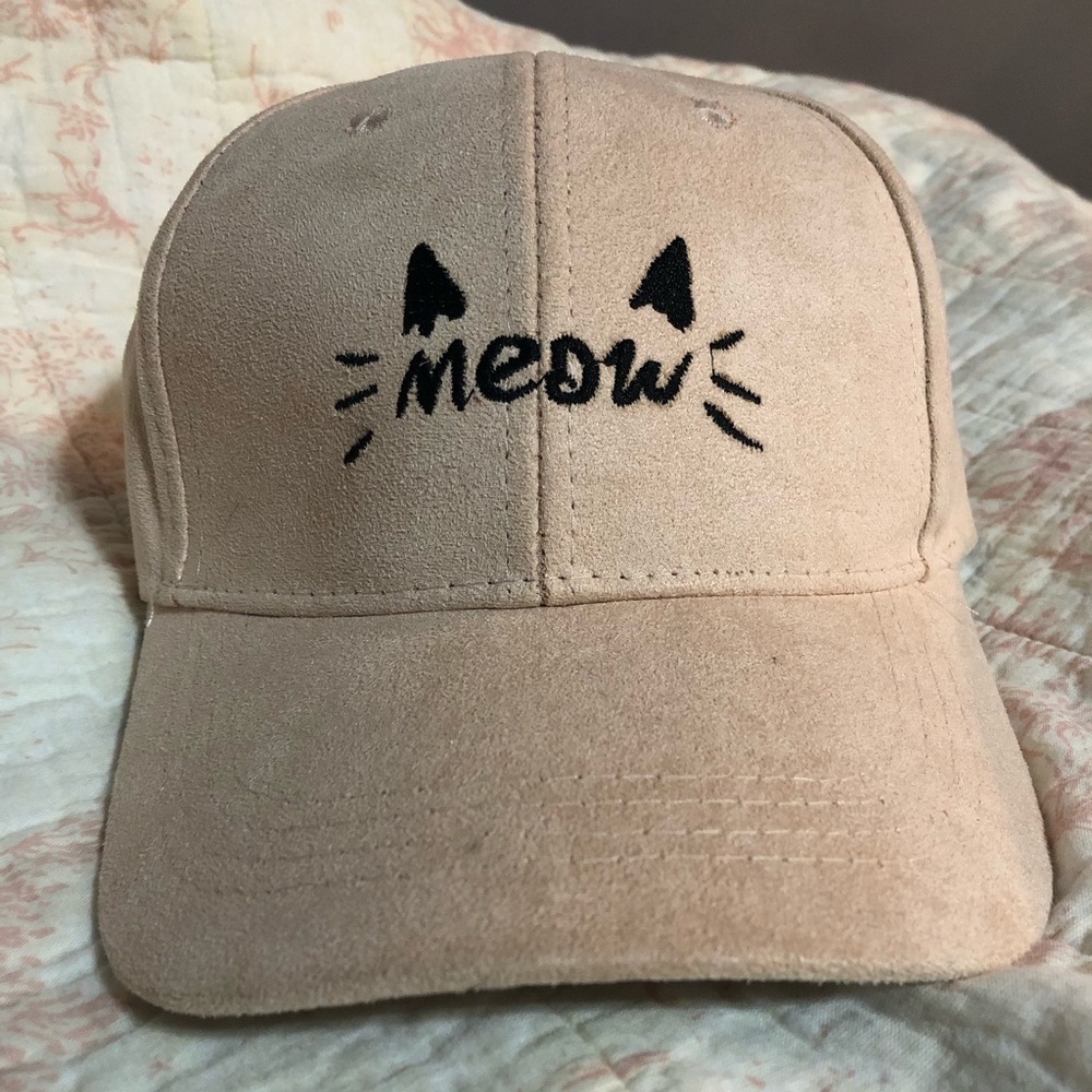 Meow Hat 🐱